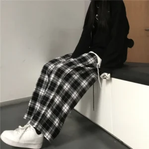 Nadrozmerné tepláky pre ženy